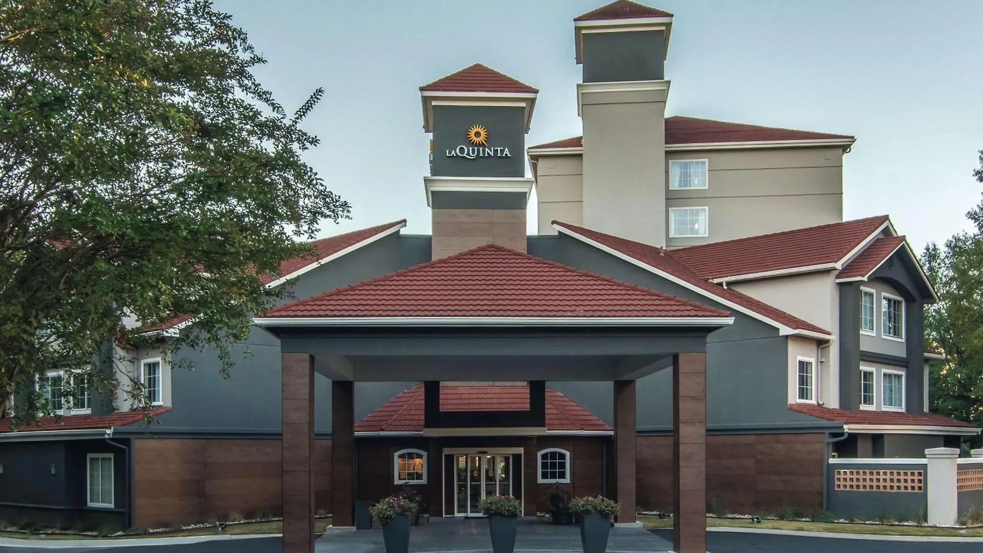 4 Design Hotels in Perimeter Center That Stand Out