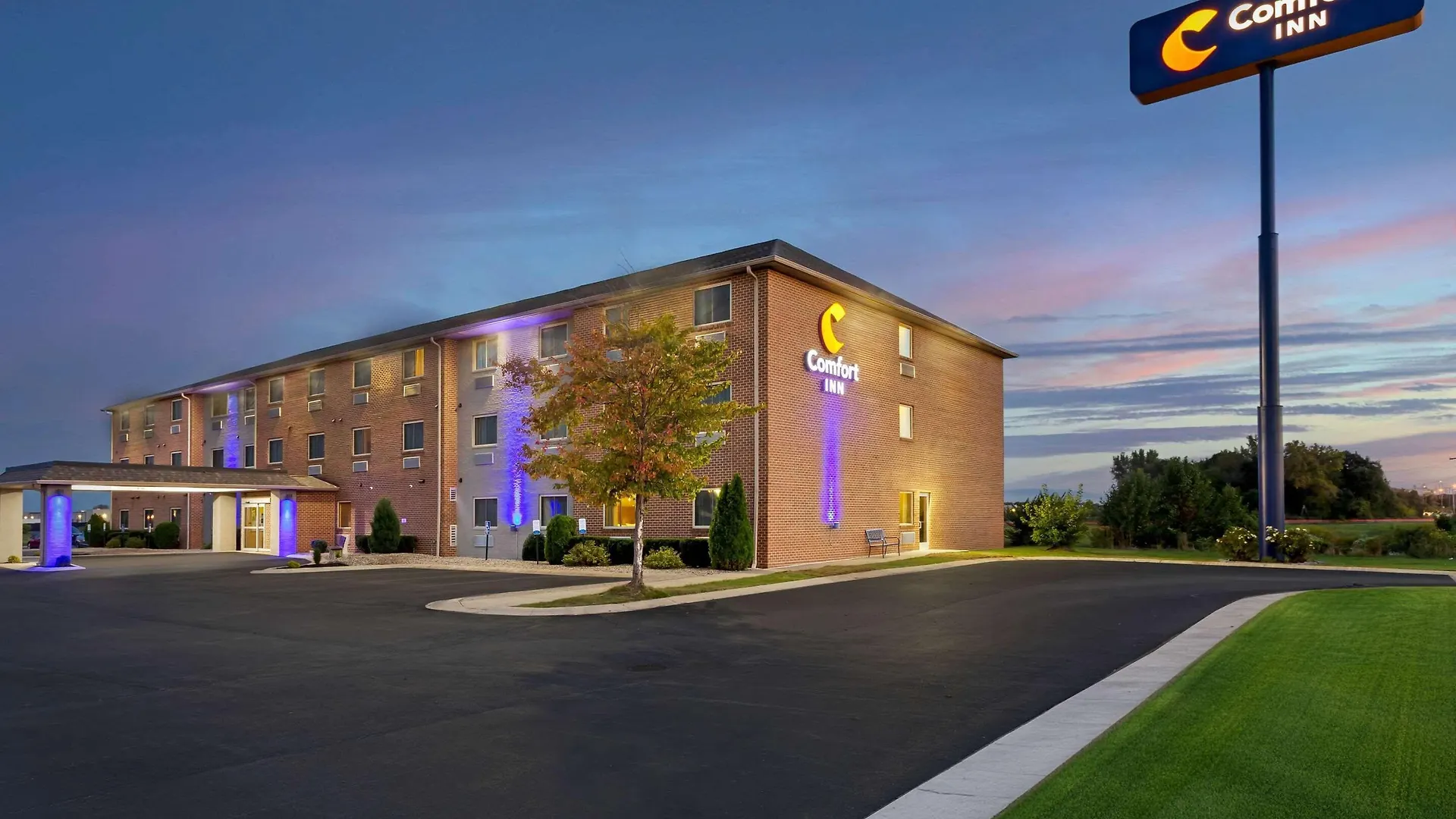 5 Business Hotels Near Merrillville Park Dept Worth Booking