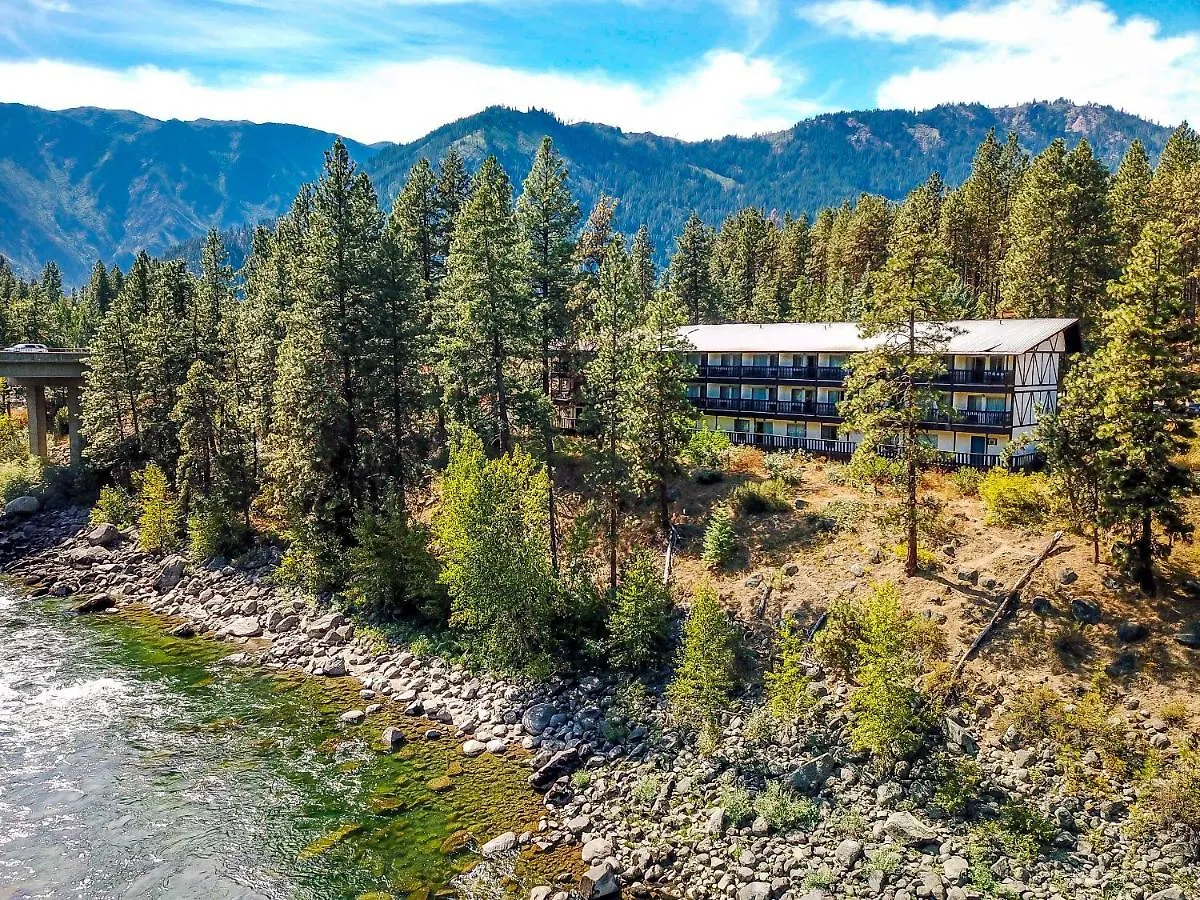 4 Central Hotels Close to Upper Valley Museum, Leavenworth