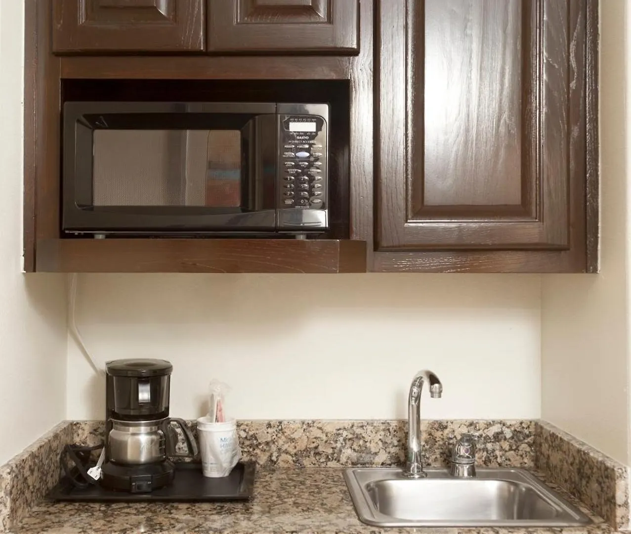 4 Reliable Business Hotels Close to International Bingo Brownsville