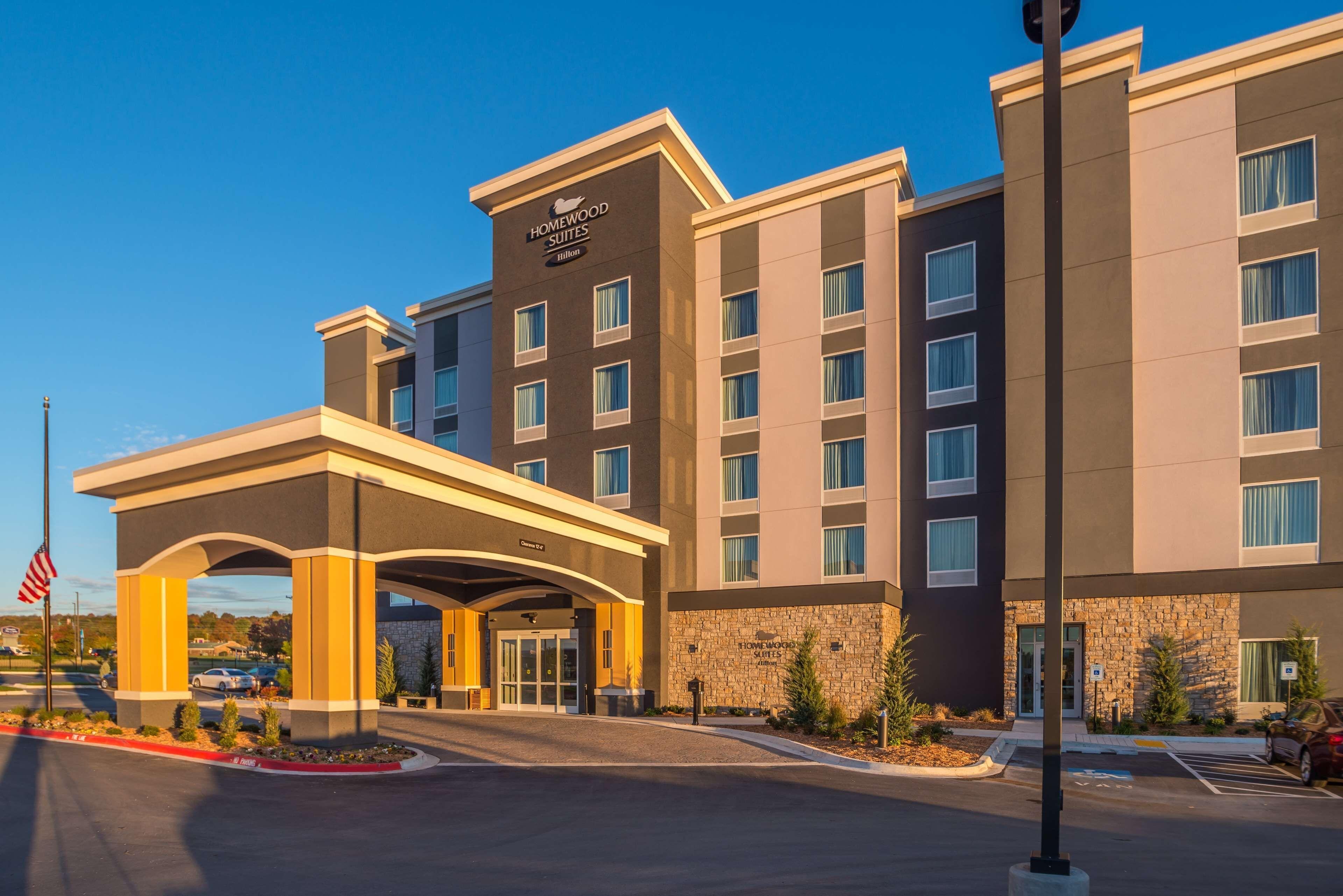 Where to Stay Near Jolly Time Family Fun Ctr: 4 Golf Hotels