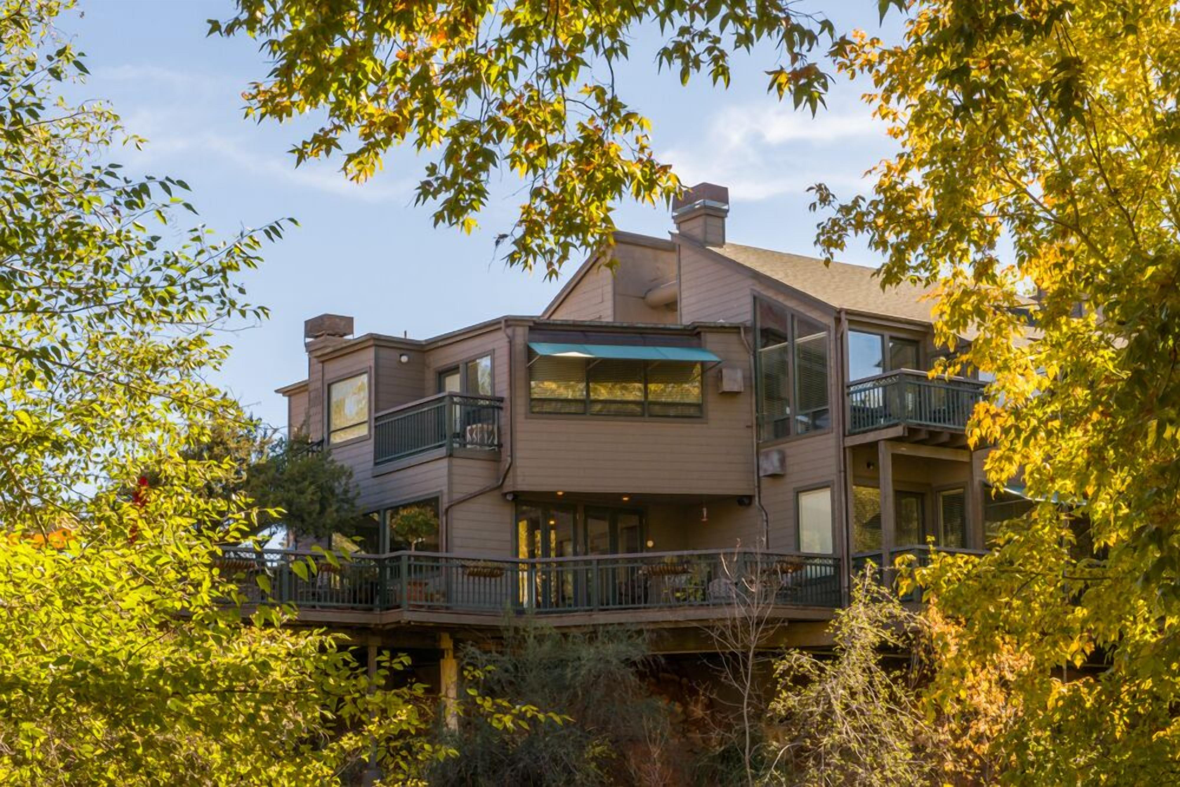 4 Central Sedona Hotels Close to Red Rock State Park