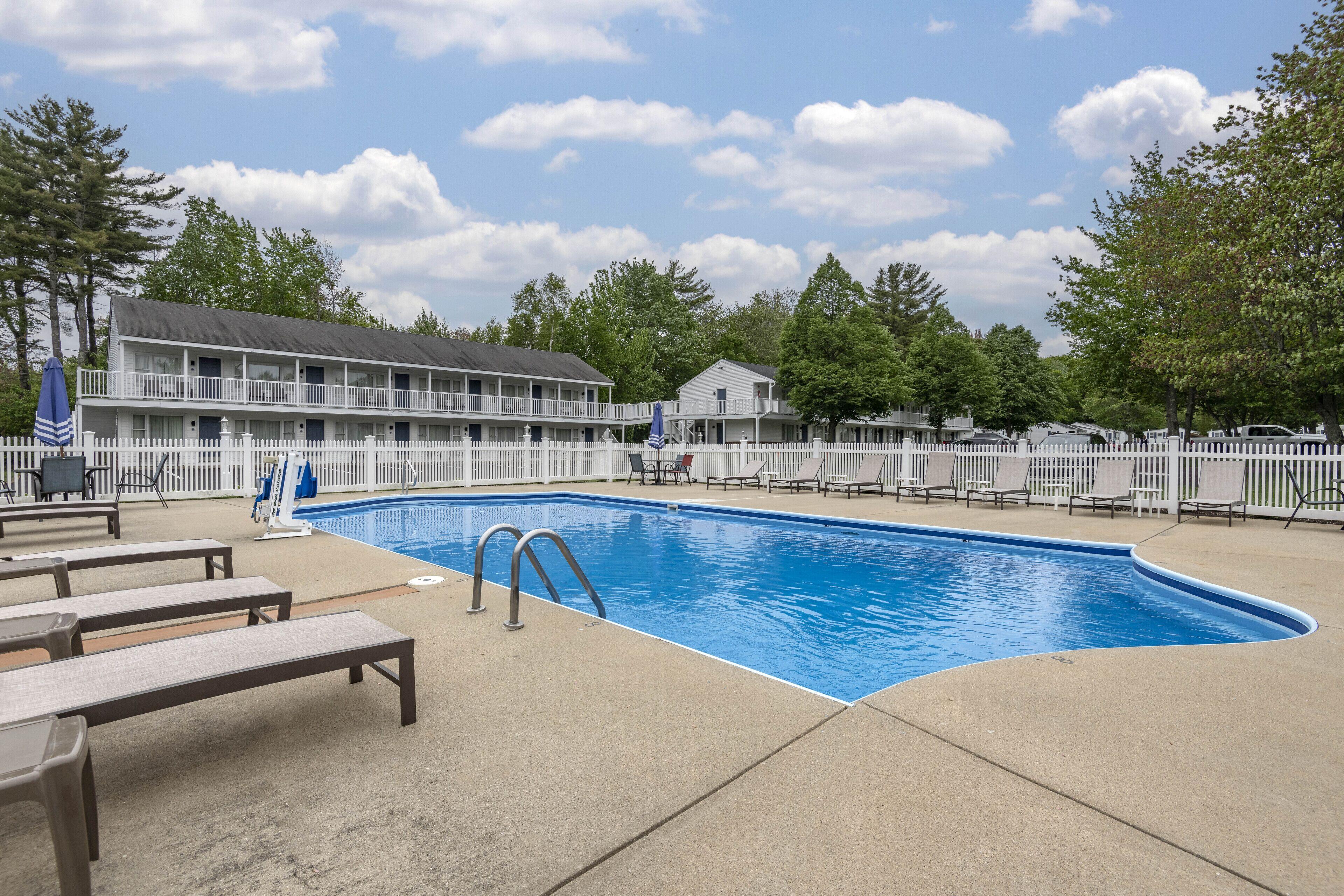 4 Budget Hotels Near Rachel Carson Wildlife Refuge Worth Booking